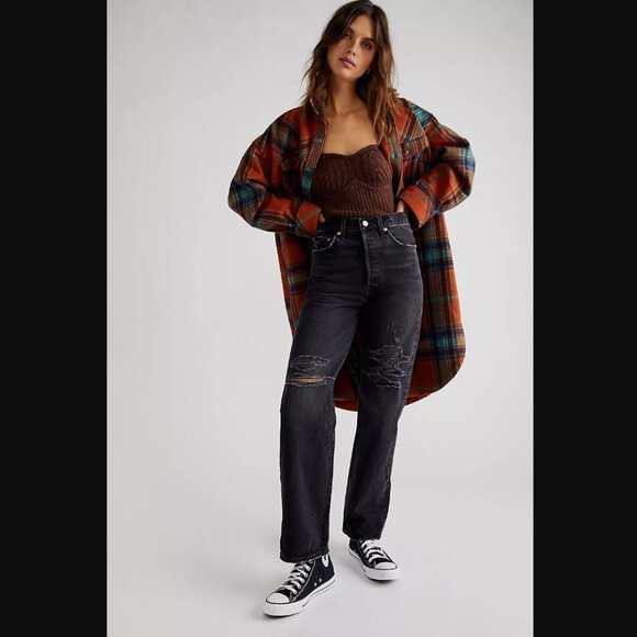 Free People Levi's Ribcage Straight Ankle Jeans \\ Size 28 // Black Destroyed - Picture 4 of 4